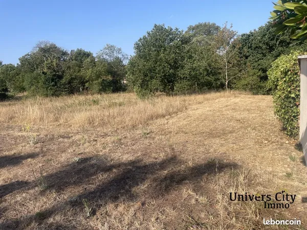 Terrain 881 m² Corcoué-sur-Logne
