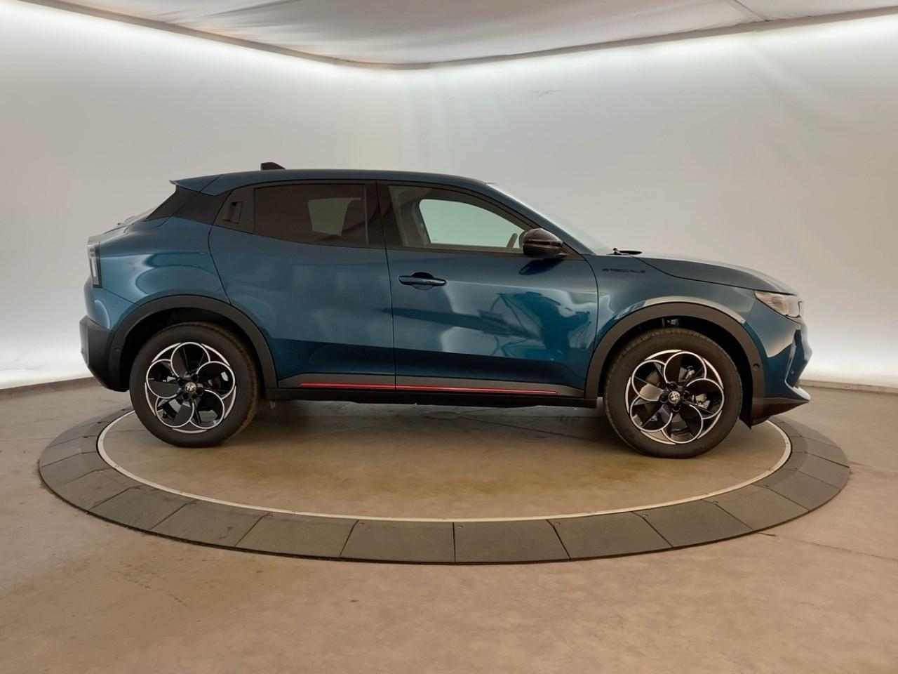 Alfa Romeo Junior elettrica 156 ch speciale — photo 4