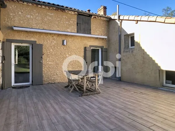 Maison 9 pièces 245 m²