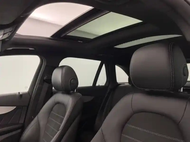 Mercedes Glc 300 e 9g-tronic 4matic — photo 24