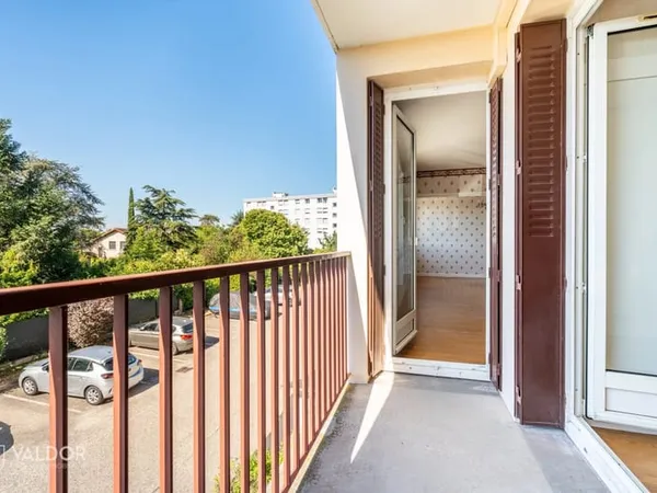 Résidence avec Parc -Appartement de type T4