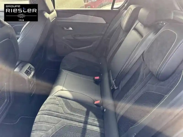 Peugeot 308 phev 180 e-eat8 — photo 32