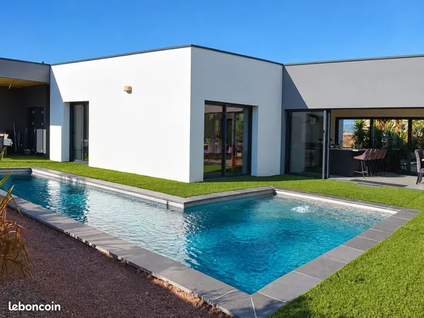 Villa avec piscine & studio indépendant dans une résidence sécurisée - Roquebrune-sur-Argens