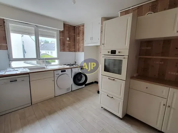 Appartement Pontivy 3 pièce(s) 79.86 m2