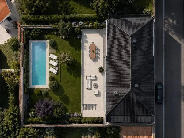 Exclusivité - Beau terrain complanté de 422m² au coeur de Montchat