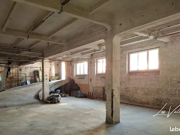 Parking/box 240 m² Fécamp
