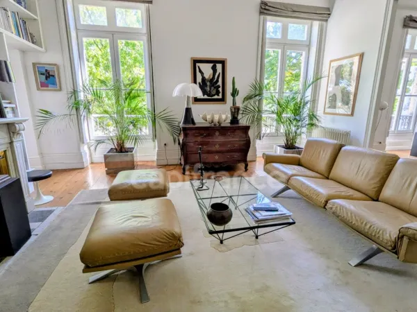 Appartement 7 pièces 195 m²