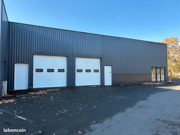 Batiment de 430M² à Mérignac