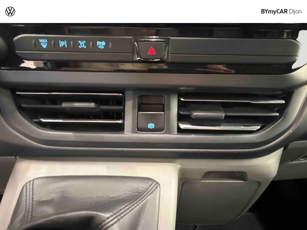 Ford Tourneo Custom 320 L2H1 2.0 EcoBlue 150 ch — photo 19