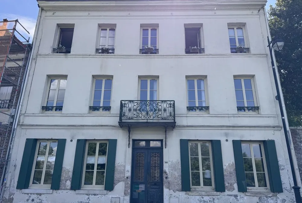 Photo 1