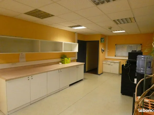 Bâtiment 1425 m² Saint-Pol-sur-Mer