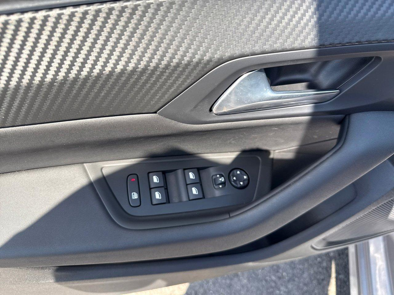 Peugeot 508 sw hybrid 225ch allure e-eat8 — photo 8