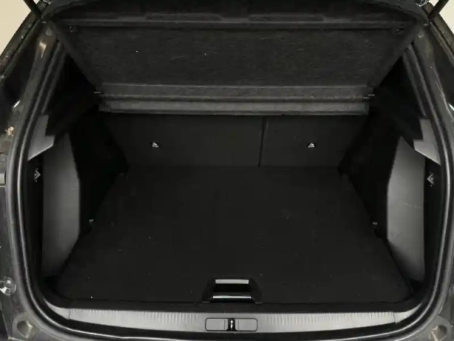 Peugeot 2008 1.2 puretech 130ch s&amp;s allure 7cv — photo 10