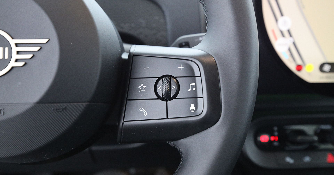 Mini Countryman — photo 23