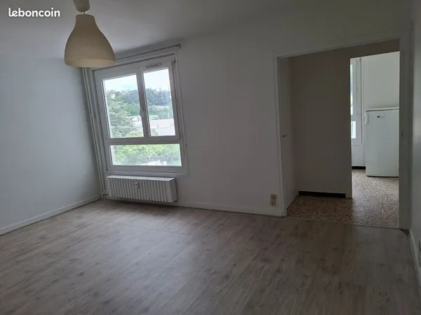 À vendre - Appartement 31 m² - Saint-Étienne (42100) - 38 900
