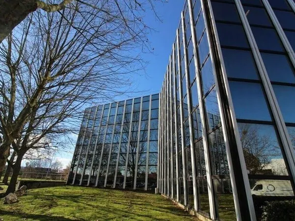 Bureaux 790 m²