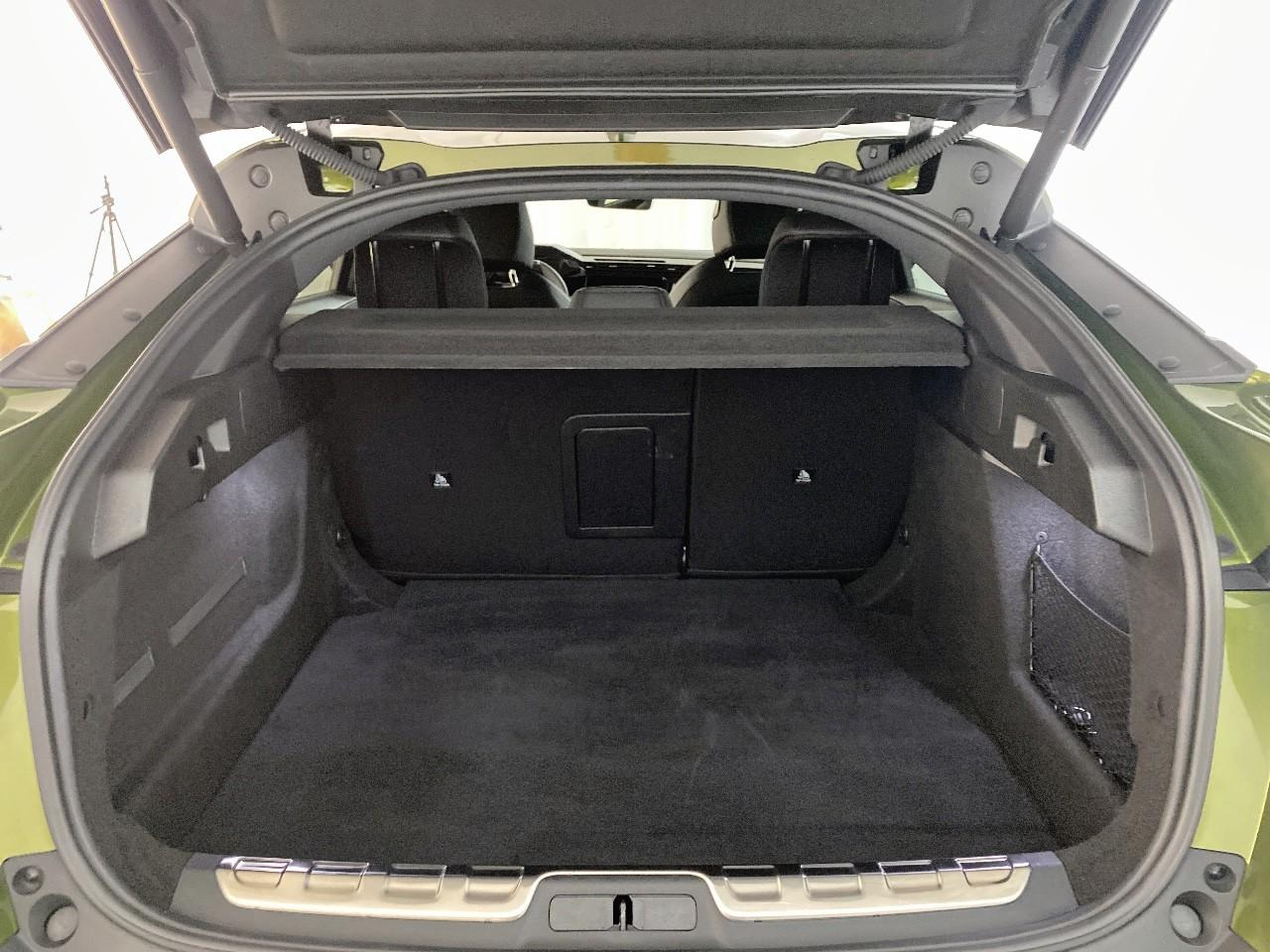 Peugeot 408 hybrid 145 e-dcs6 gt — photo 6