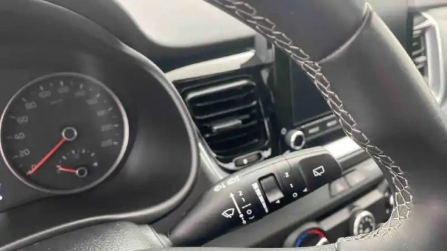 Kia Stonic 1.0 t-gdi 120 ch mhev ibvm6 — photo 23