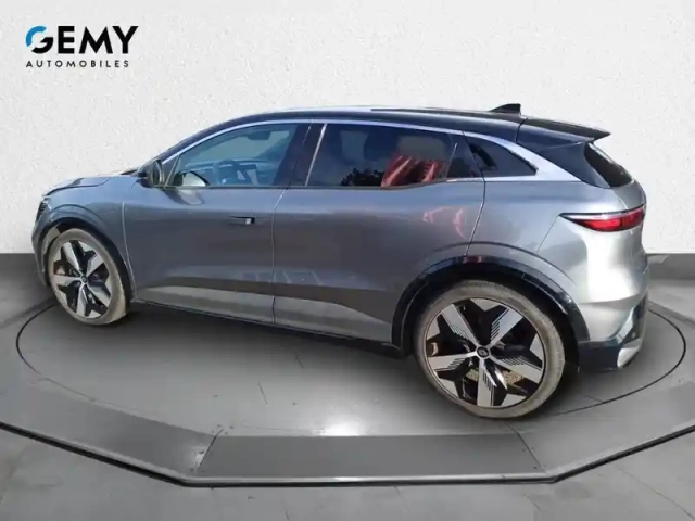 Renault Megane e-tech ev60 220 ch super charge — photo 7