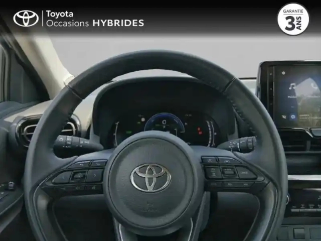Toyota Yaris cross 116h dynamic my25 — photo 13