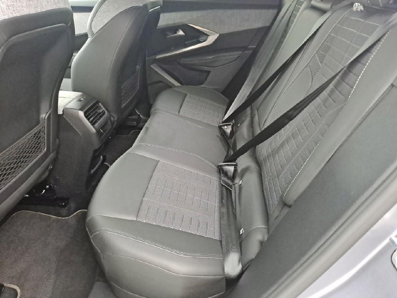Peugeot 3008 hybrid 145 e-dcs6 gt — photo 10
