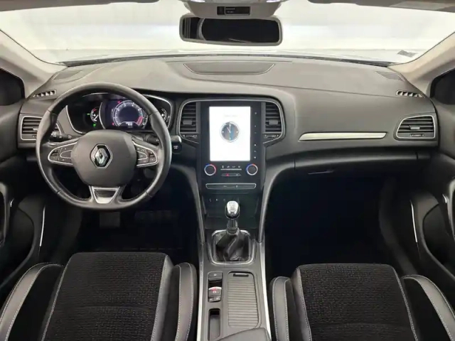 Renault Megane mégane iv berline tce 140 energy — photo 38