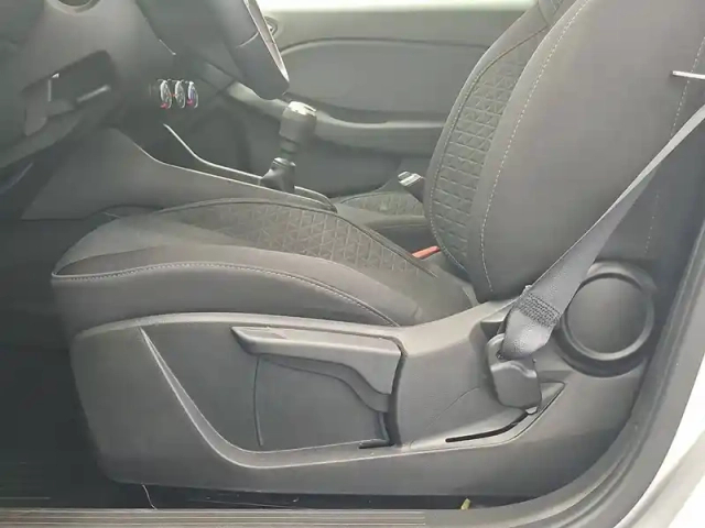 Renault Clio tce 90 — photo 27