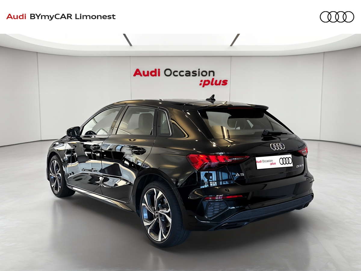 Audi A3 Sportback 35 TFSI Mild Hybrid 150 S tronic 7 — photo 3