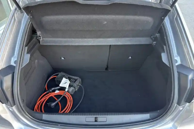Peugeot 208 electrique 50 kwh 136ch — photo 13