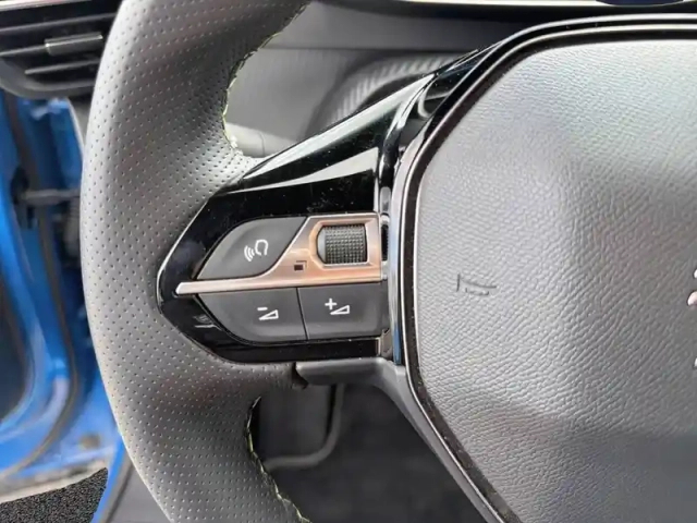 Peugeot 2008 electrique 136 ch — photo 26