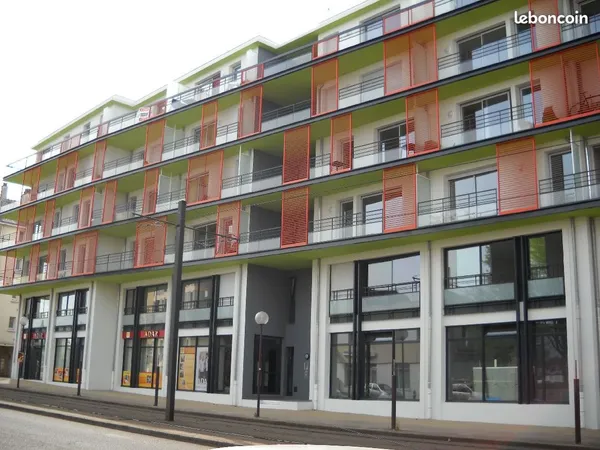 Appartement T3 de 64,31 m2 avec balcon 11m2, Box fermé avec borne électrique et cave