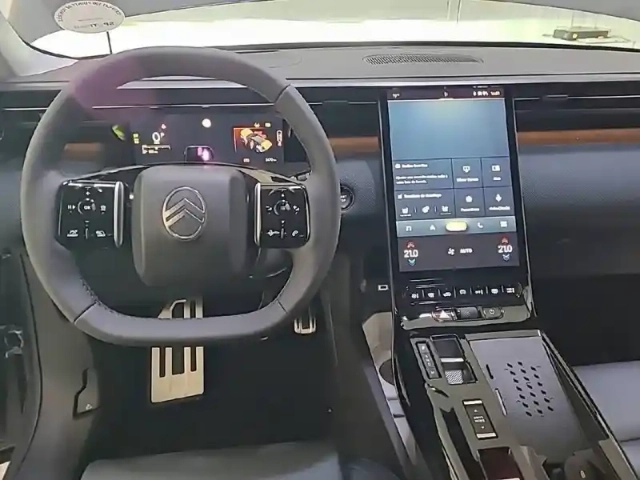 Citroën C5 Aircross hybride 145 ch e-dcs6 — photo 8