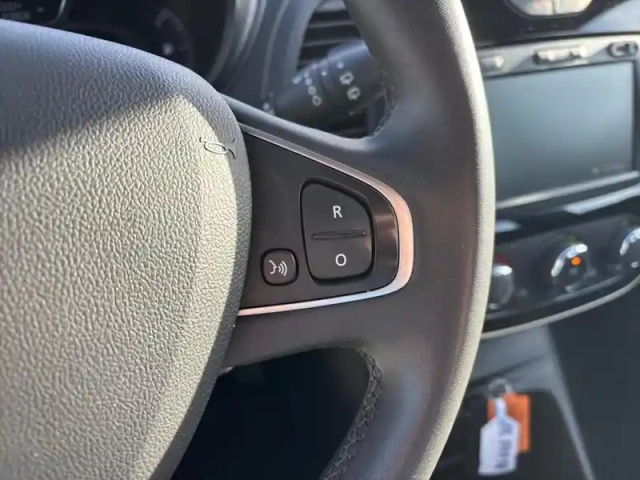 Renault Captur dci 90 zen — photo 20