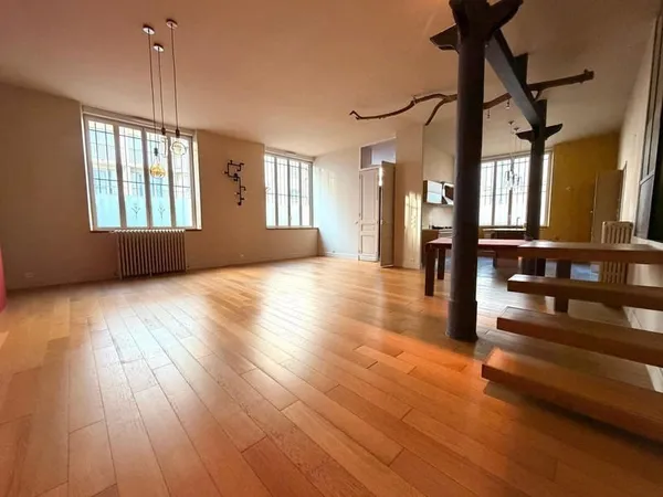Loft dans le quartier Dunois.