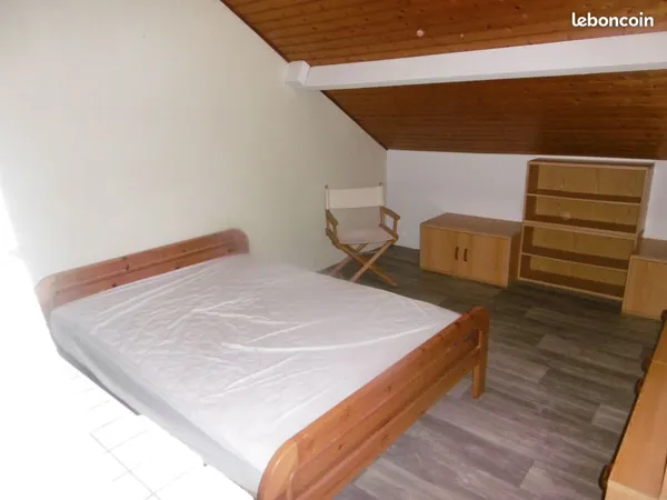 Loue chambre d' étudiant