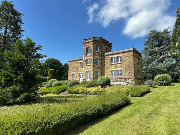 L'unique maison hispano-mauresque du Perche