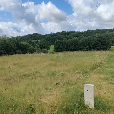 Terrain 706 m² Saint-Solve