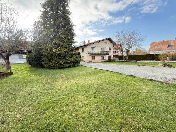 Maison 4 pièces 416 m²