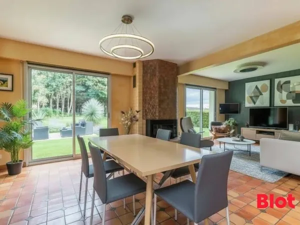 Villa 6 pièces 150 m²
