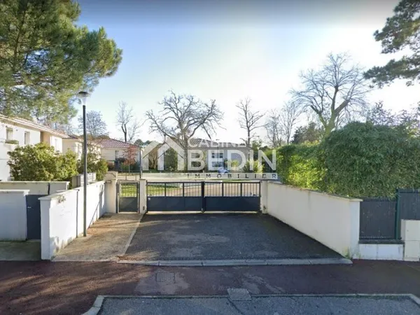 Stationnement Location Pessac   36€