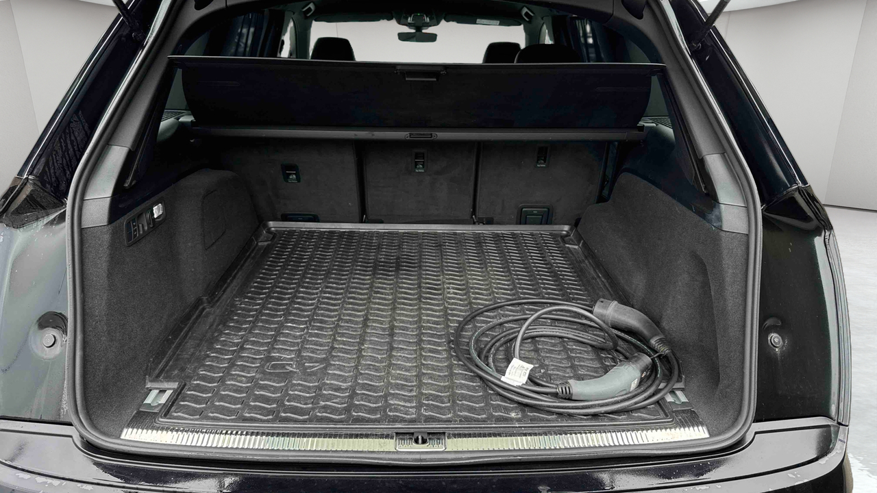 Audi Q7 60 TFSI e 462 Tiptronic 8 Quattro — photo 14