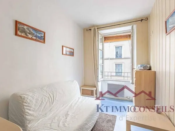 Studio 1 pièce 15 m²