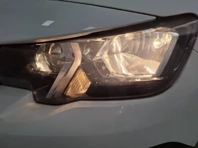 Peugeot Partner fourgon standard 650 kg bluehdi 100 s&amp;s bvm5 — photo 14