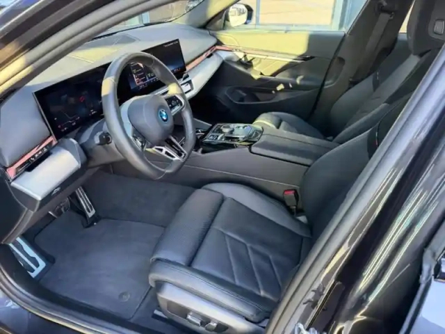 Bmw Serie 5 série 5 i5 340ch m sport edrive40 — photo 3