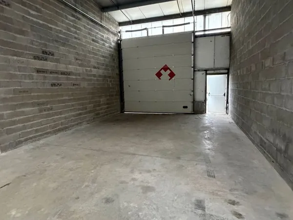 À louer - Entrepôt 80 m² - La Teste de Buch