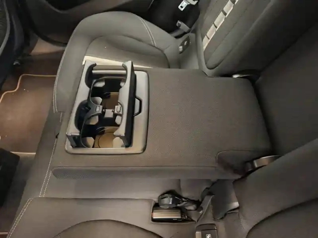 Bmw X2 sdrive 18i 140 ch dkg7 — photo 19