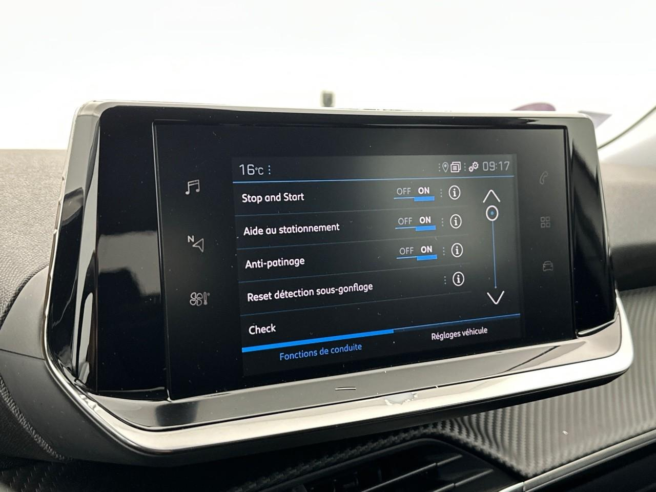 Peugeot 2008 puretech 100 s&s bvm6 style — photo 26