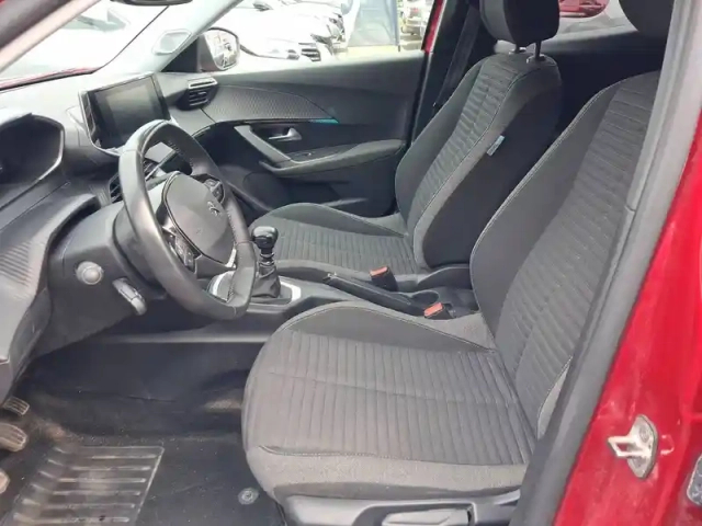 Peugeot 2008 puretech 100 s&amp;s bvm6 — photo 9