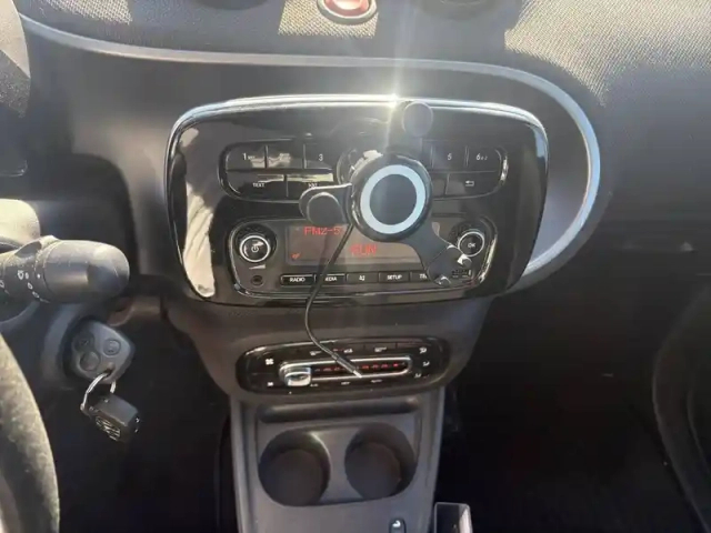 Smart Fortwo base 52 kw (453.442) — photo 24