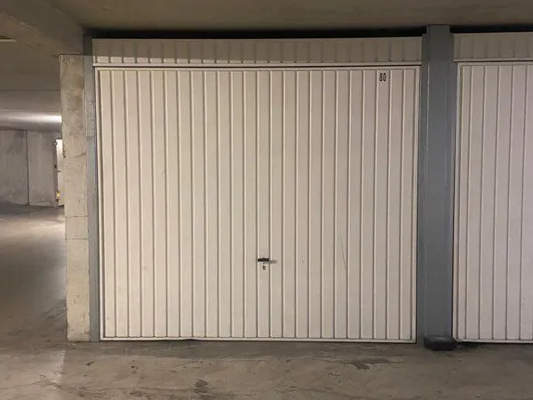 Parking Box Fermé à Louer / Gare St Charles-Belsunce
